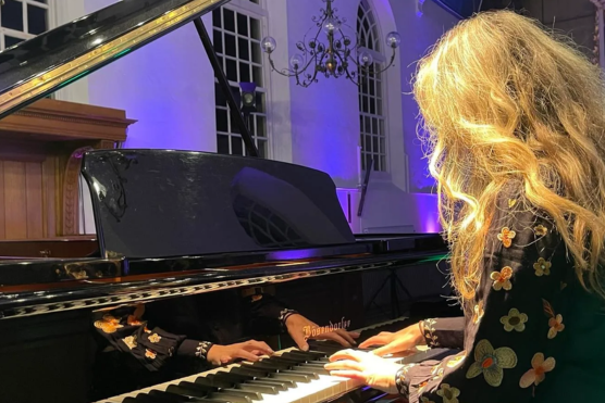 Cultureel Trefpunt Voorne aan Zee: Ynke & FRIENDS