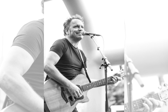 Sunday Lounge met Easy Live
