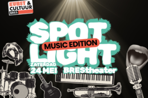 Poster van Spotlight. Tekst: Spotlight, music edition. Zaterdag 24 mei, BREStheater. De tekst is omringd door afbeeldingen van muziekinstrumenten en een mon en microfoon.
